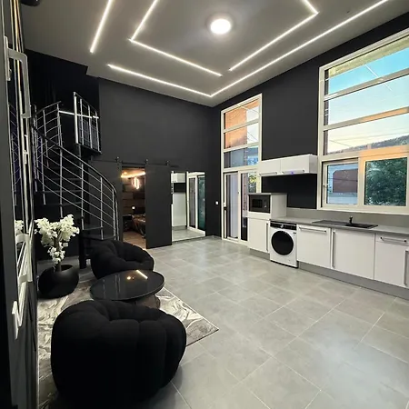 Miamor Apartment *